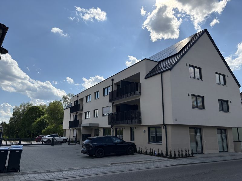 Moderner Neubau: 2-Zimmer DG-Wohnung (barrierefrei, Gemeinschaftsraum)